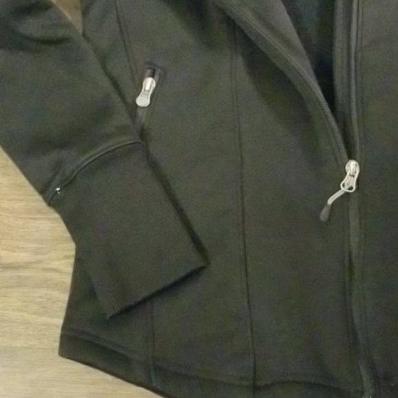 Cabela's Fleece Lined Zip Up - Picture 8 of 12